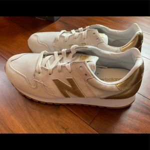New Balance Women’s 520